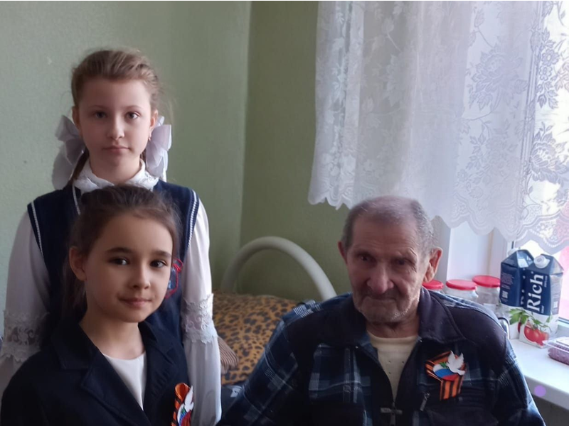 Сегодня ребята из детского волонтерского объединения «Планета добра»побывали в Доме престарелых и инвалидов..